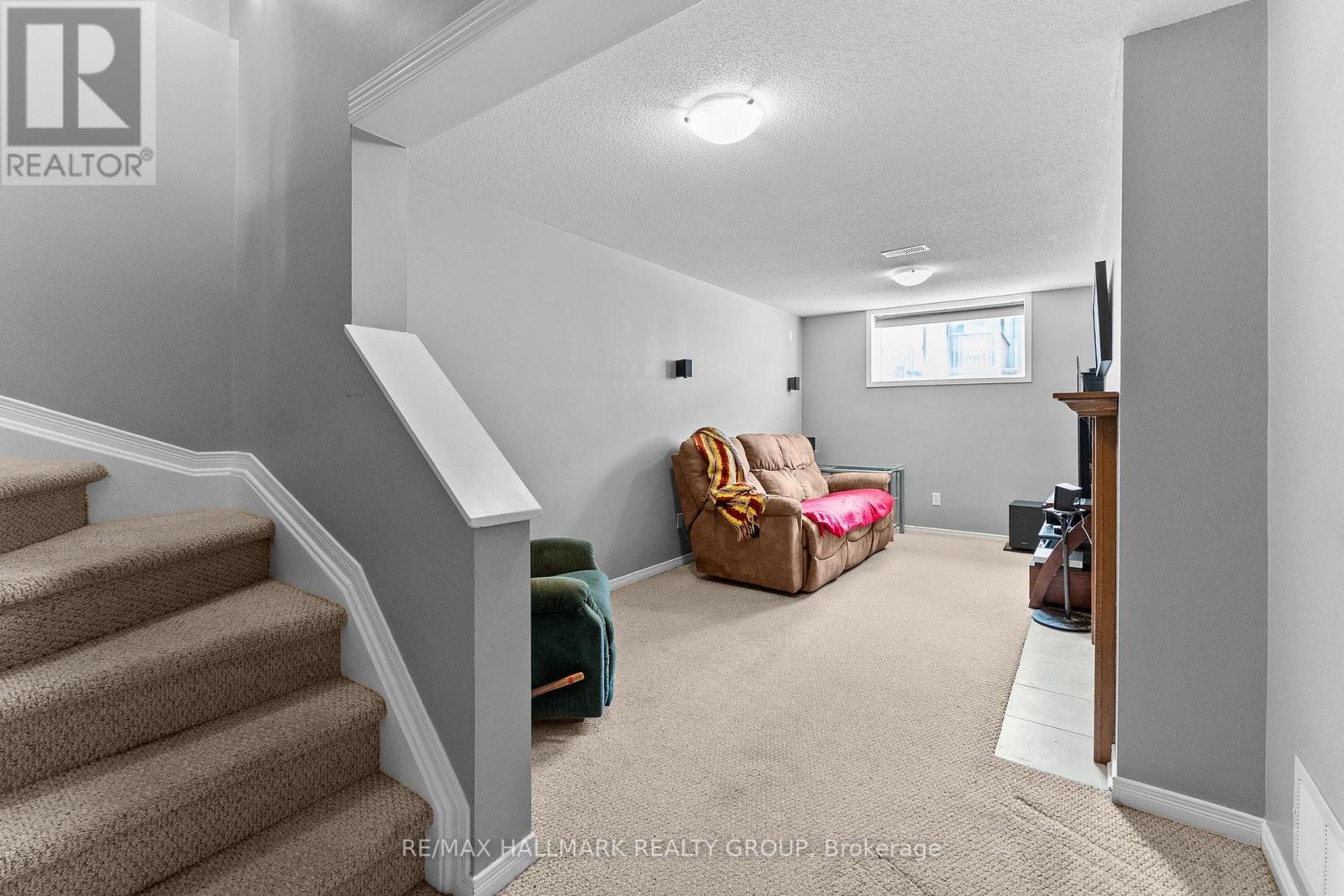 231 ROLLING MEADOW CRESCENT - 41