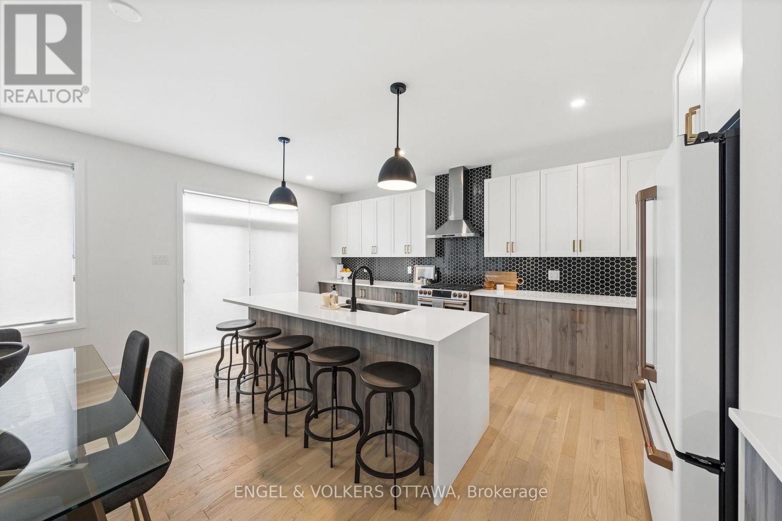 612 RIBBON STREET - 11