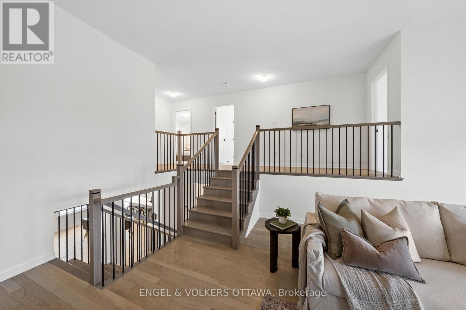 612 RIBBON STREET - 33
