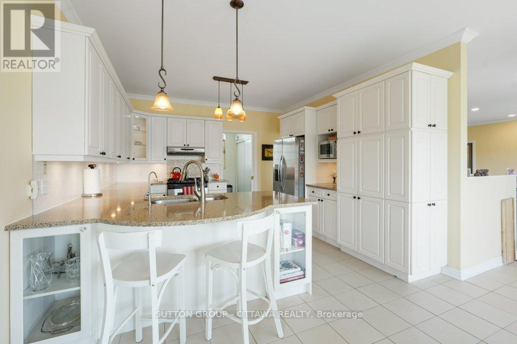 6881 LAKES PARK DRIVE - 17