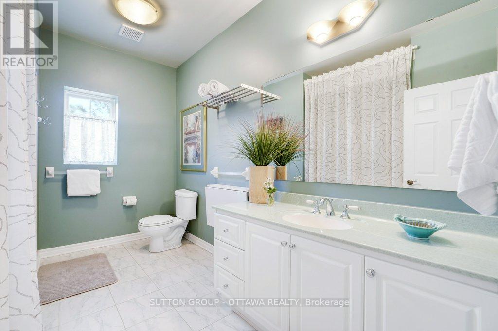 6881 LAKES PARK DRIVE - 26