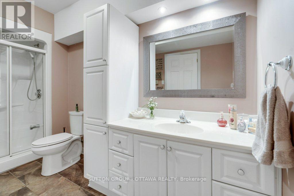 6881 LAKES PARK DRIVE - 39