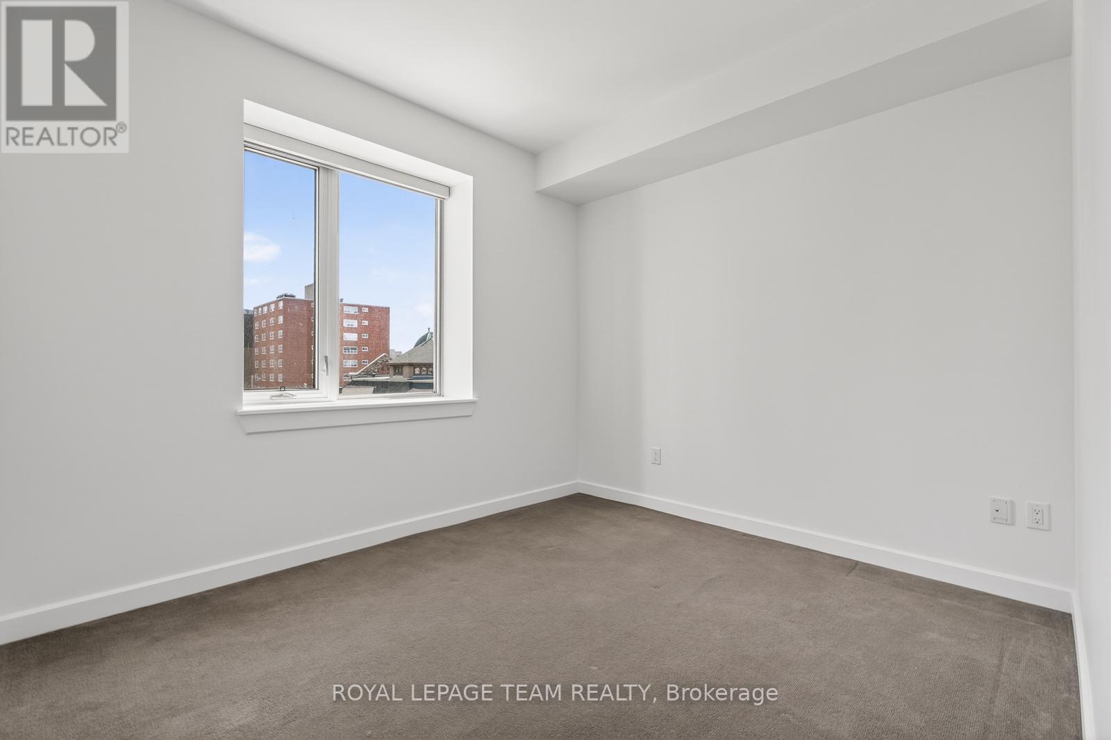 #604 300 LISGAR STREET - 19
