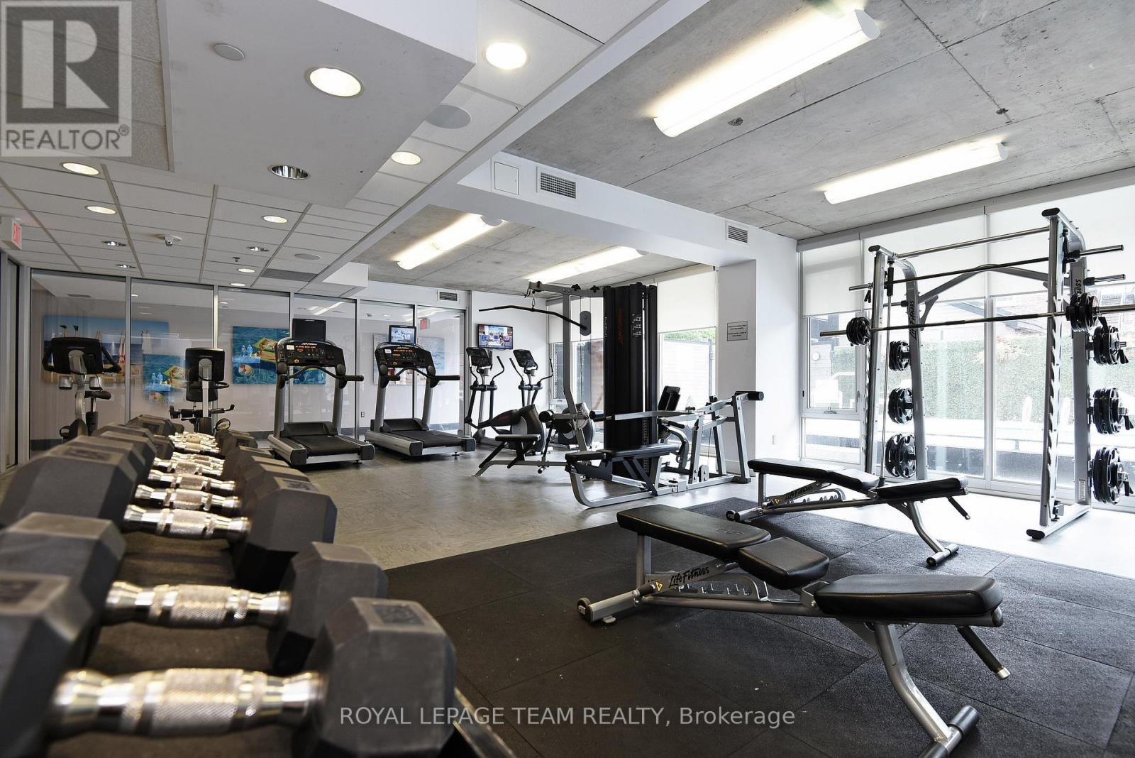 #604 300 LISGAR STREET - 24