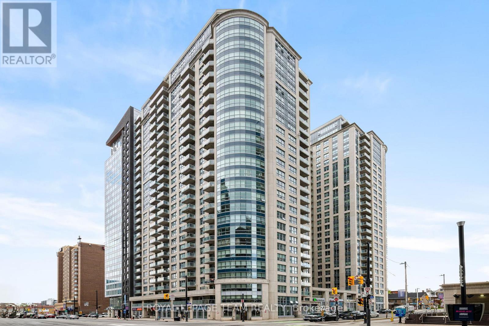 #2406 242 RIDEAU STREET - 1