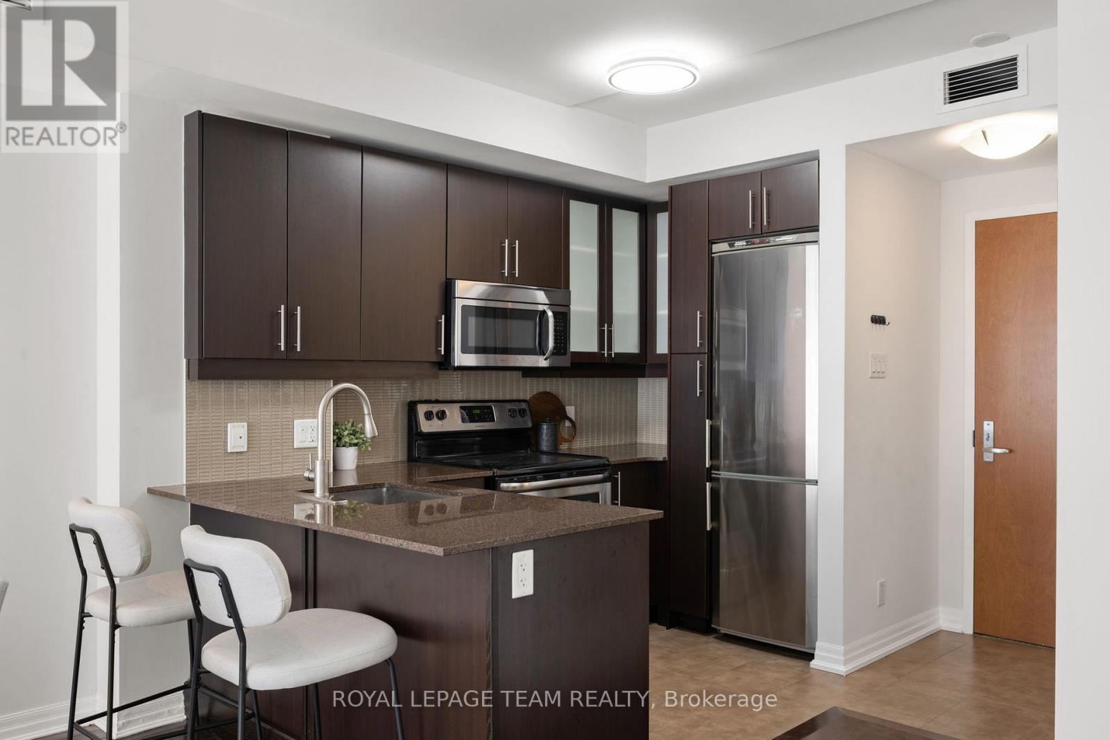 #2406 242 RIDEAU STREET - 10
