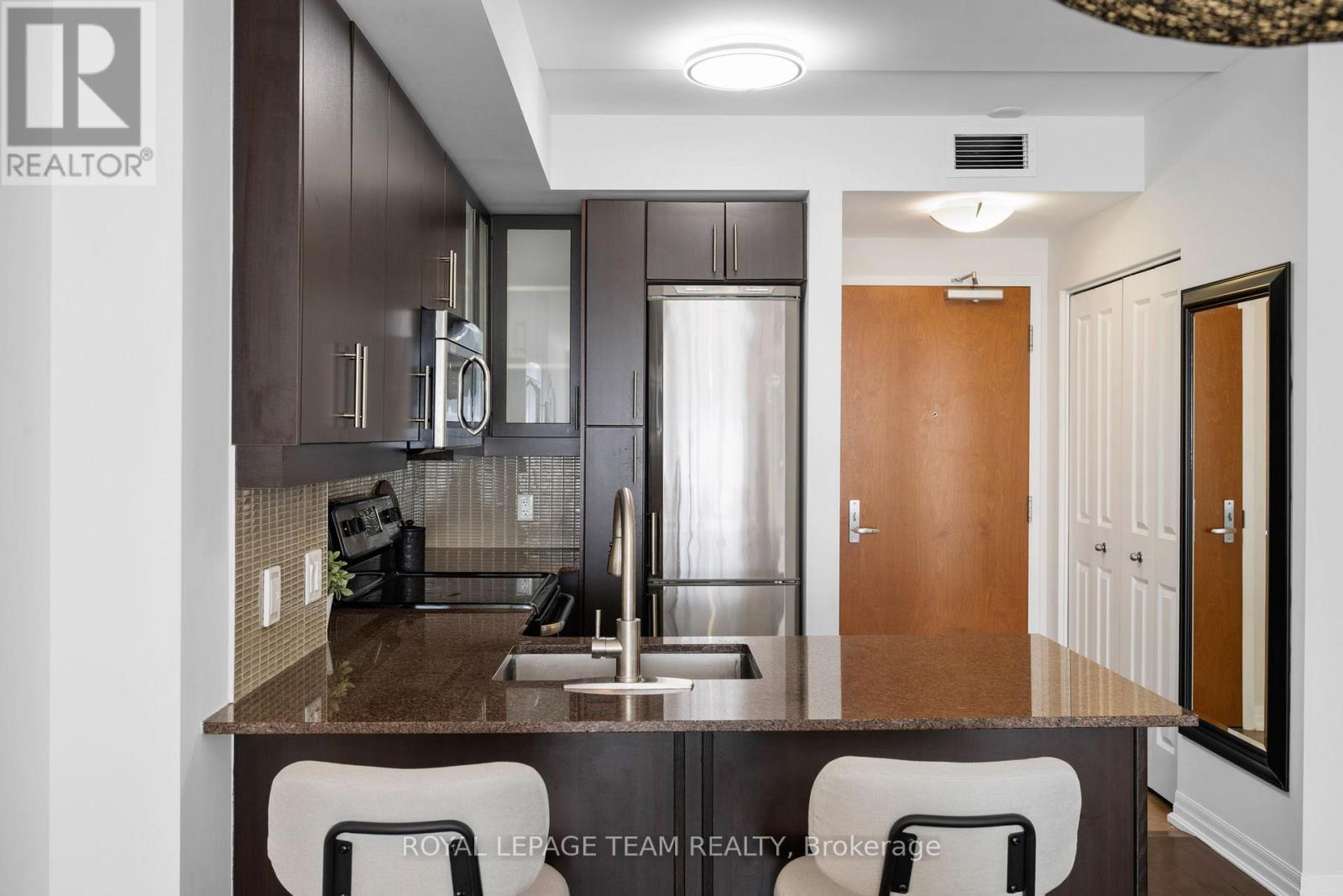 #2406 242 RIDEAU STREET - 11