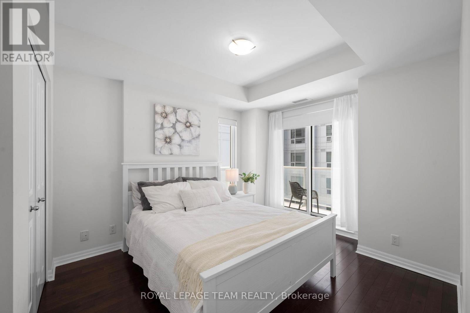 #2406 242 RIDEAU STREET - 20
