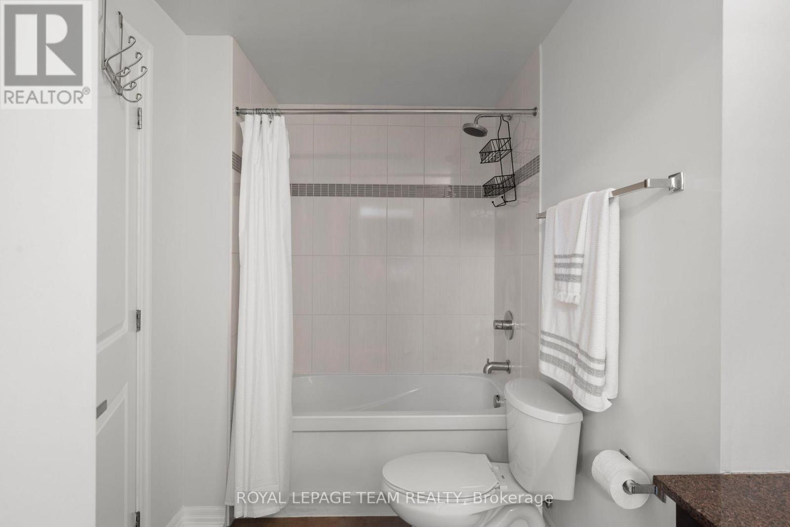 #2406 242 RIDEAU STREET - 23