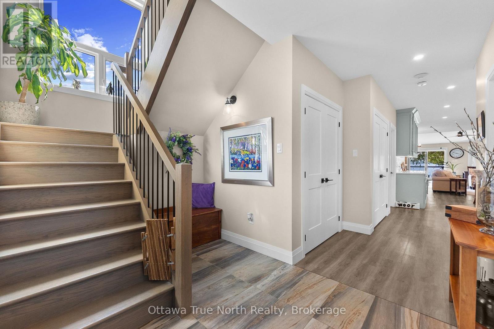 1018 MACNABB ROAD - 11