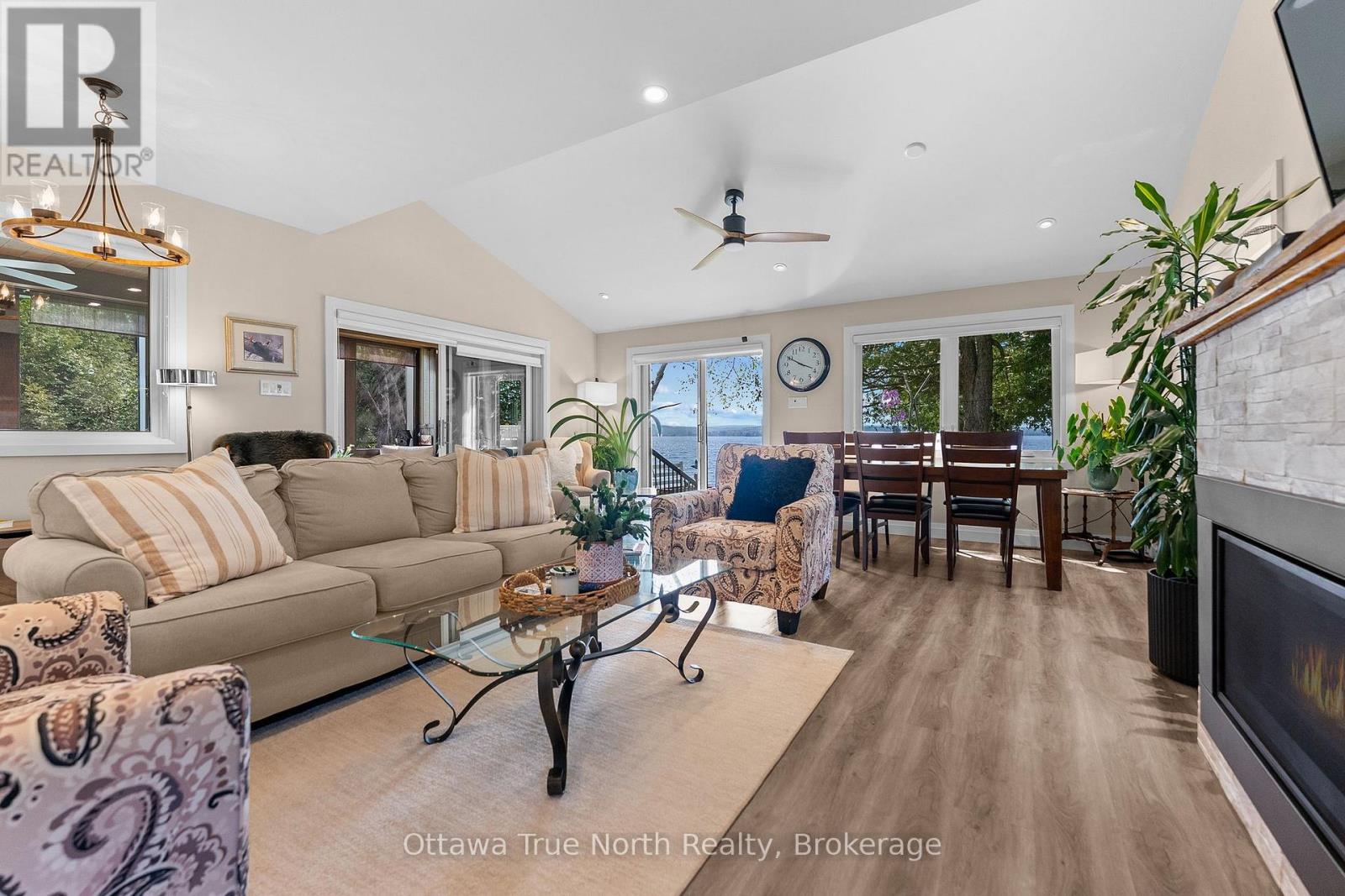 1018 MACNABB ROAD - 19