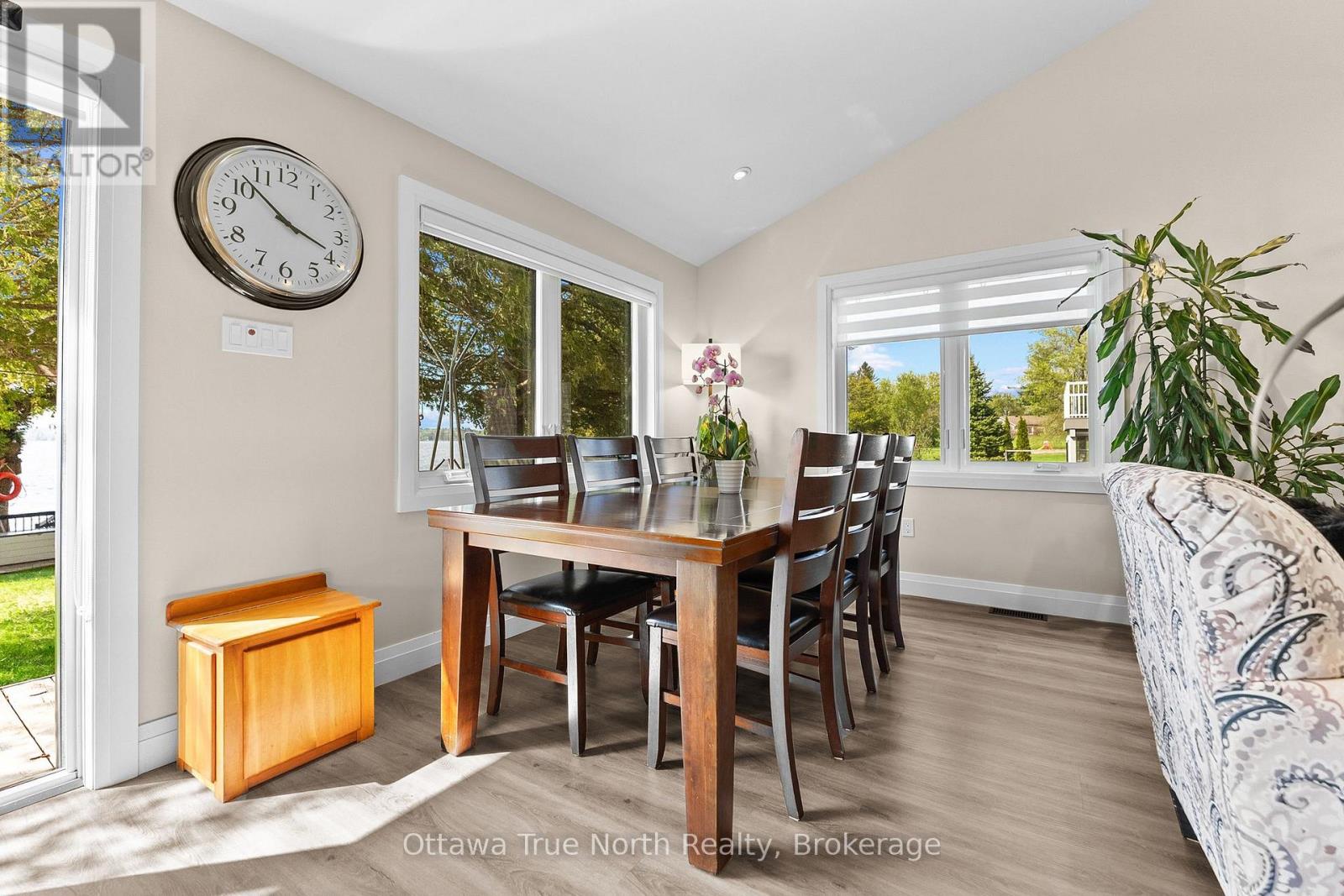 1018 MACNABB ROAD - 22