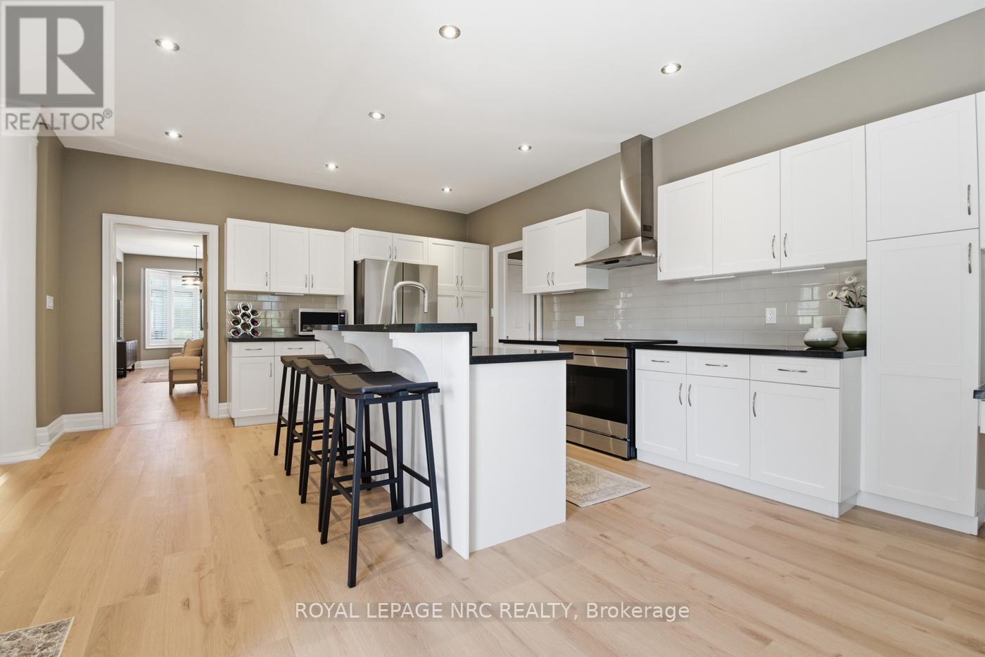 35 BUCKLEY TERRACE - 17