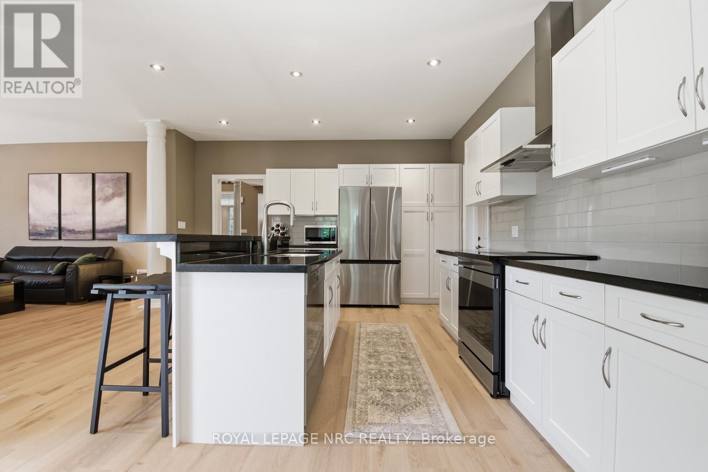 35 BUCKLEY TERRACE - 18