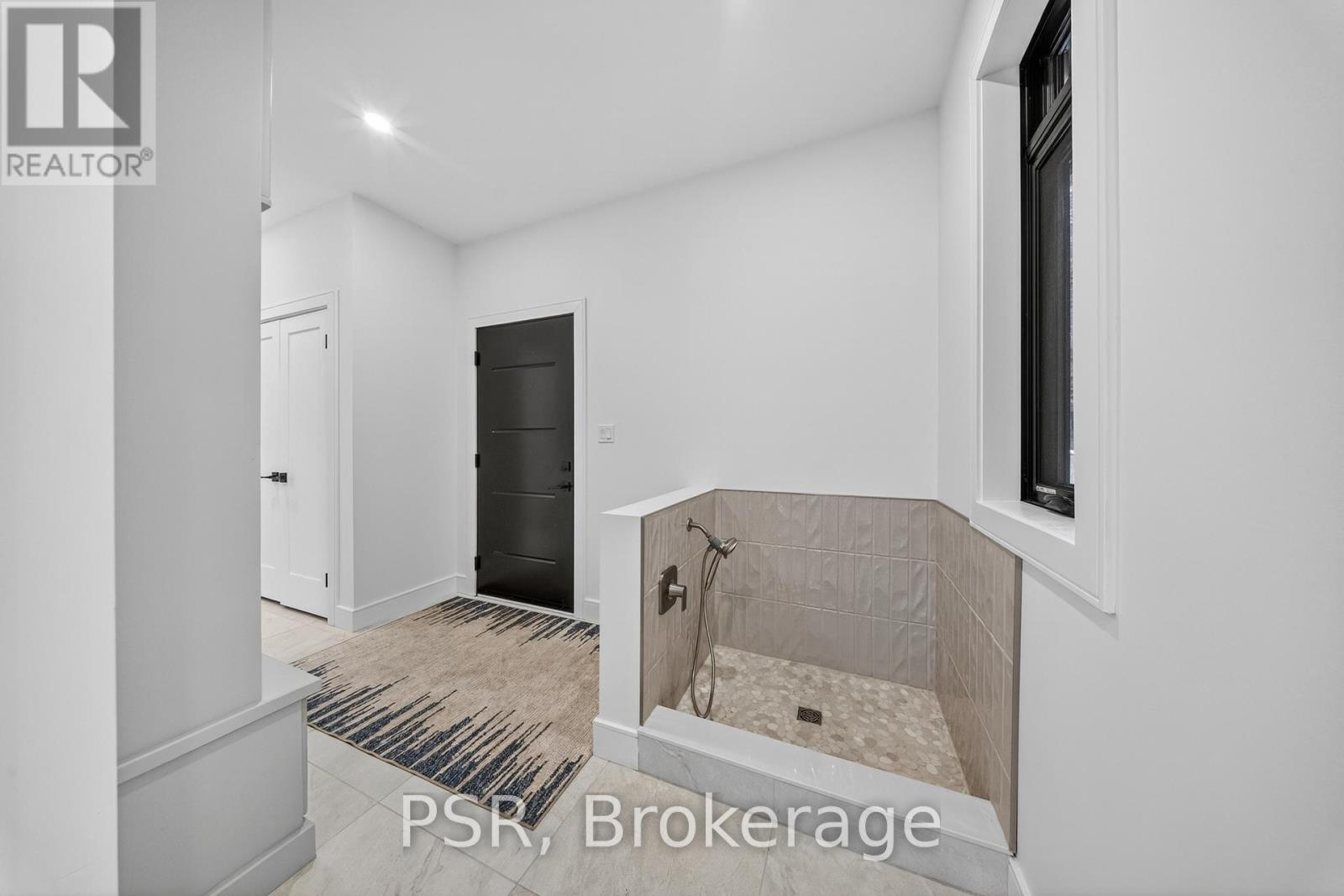 40 CALOW ROAD - 22