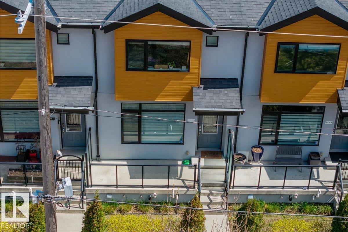 9005 156 ST NW - 28