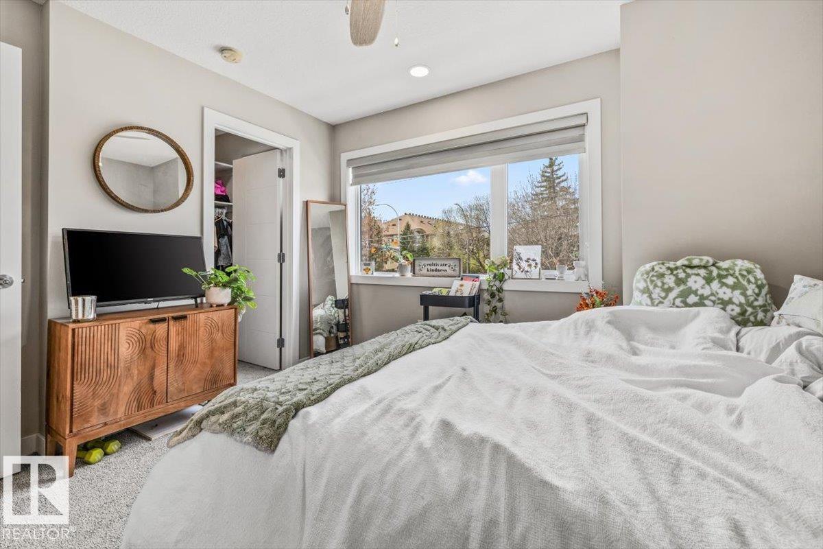 9005 156 ST NW - 18