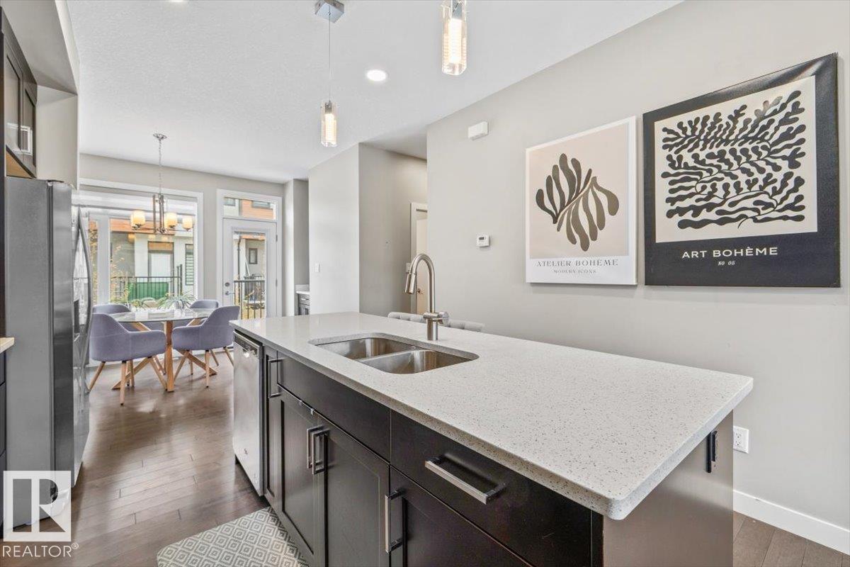 9005 156 ST NW - 8
