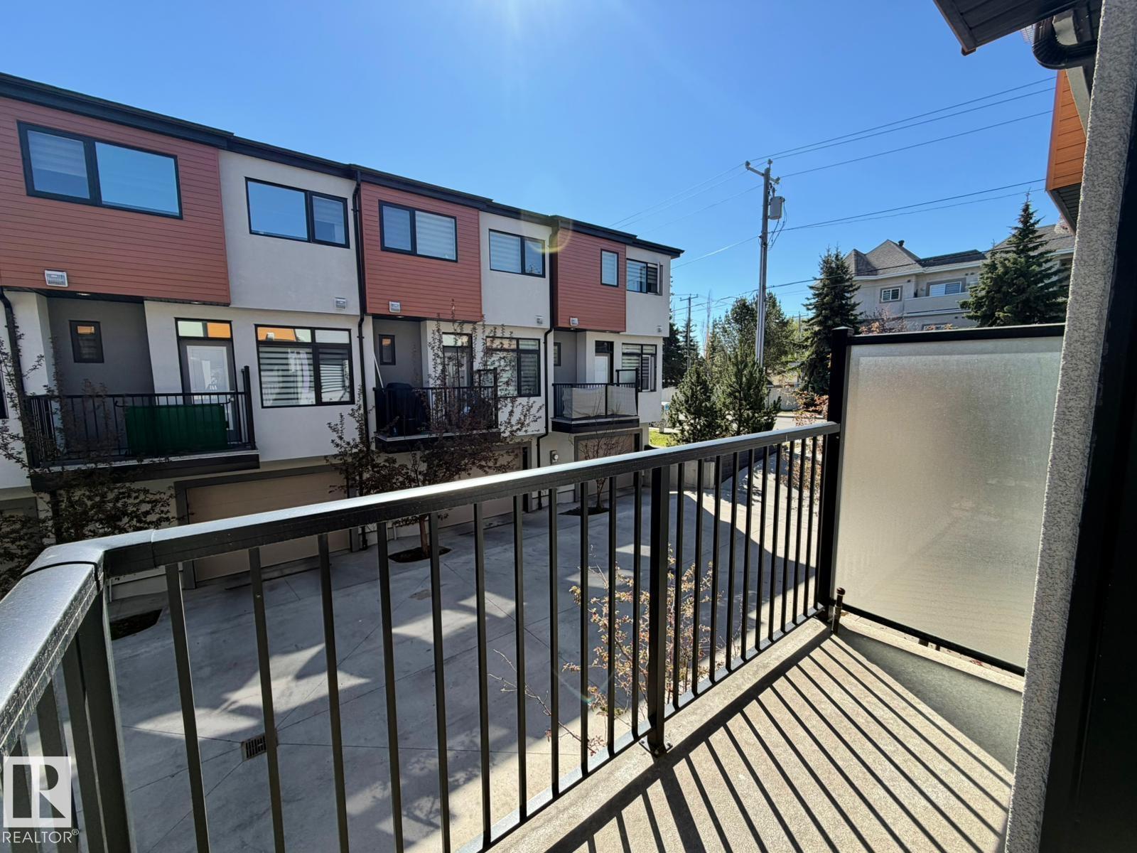 9005 156 ST NW - 27