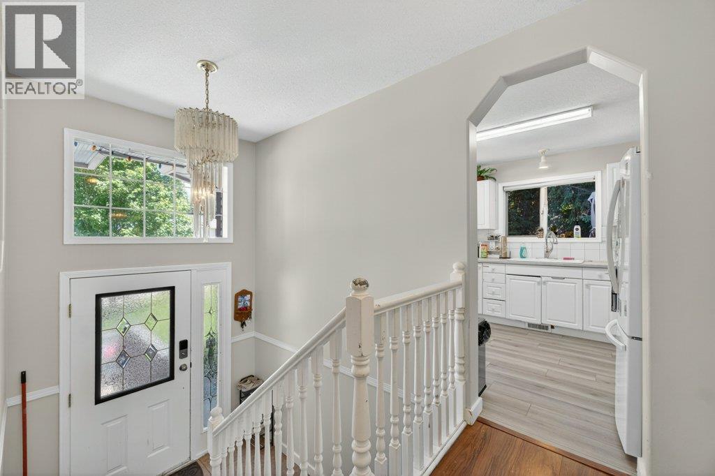  1641 17 Street Southeast, Salmon Arm
