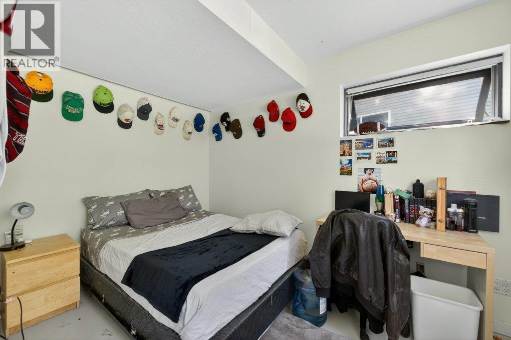 1641 17 Street SE - 37