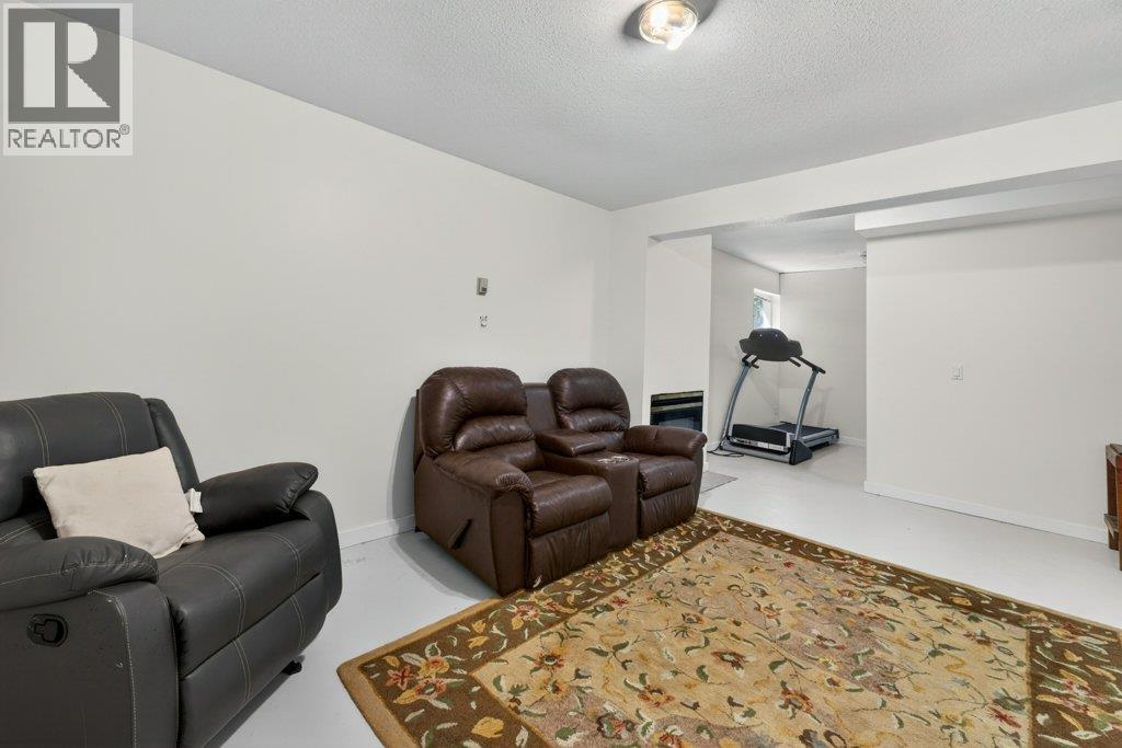  1641 17 Street Southeast, Salmon Arm