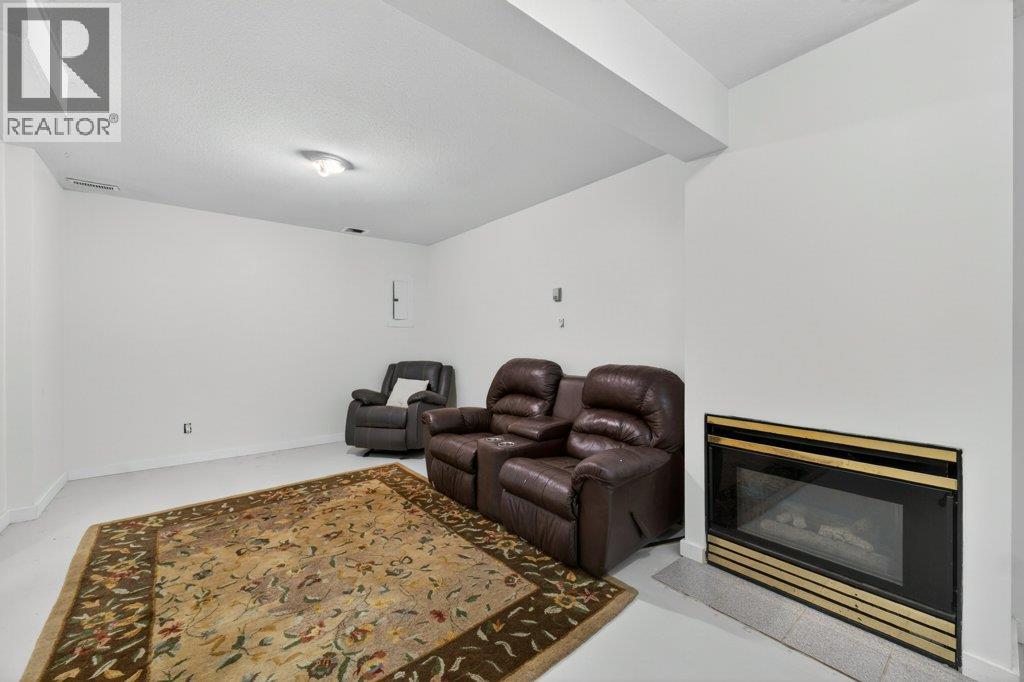  1641 17 Street Southeast, Salmon Arm