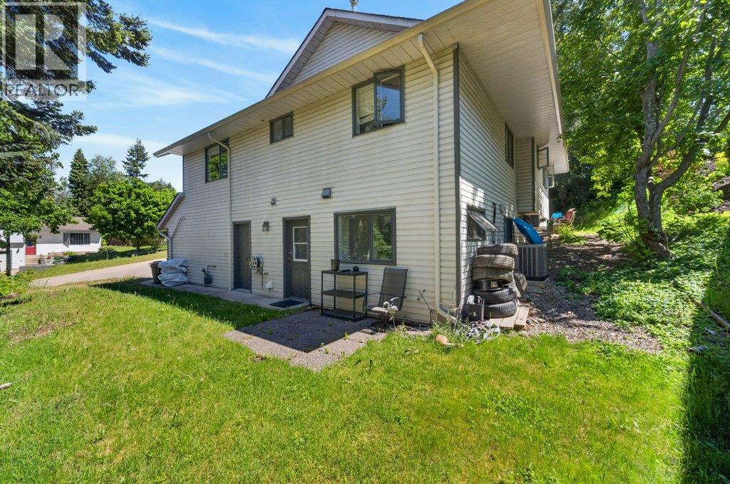  1641 17 Street Southeast, Salmon Arm