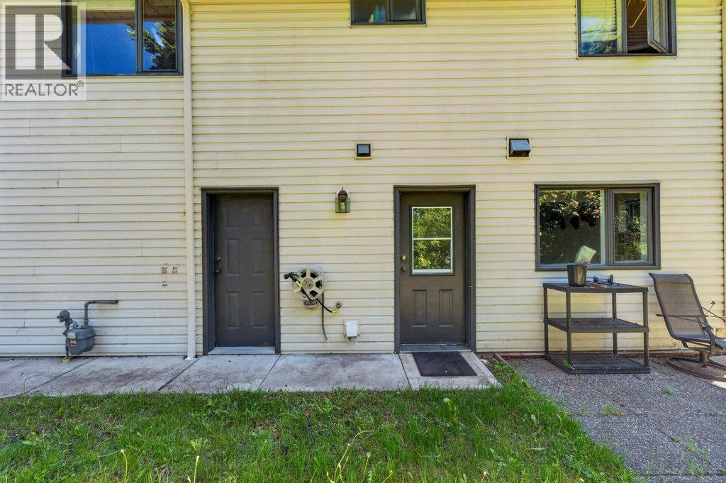  1641 17 Street Southeast, Salmon Arm
