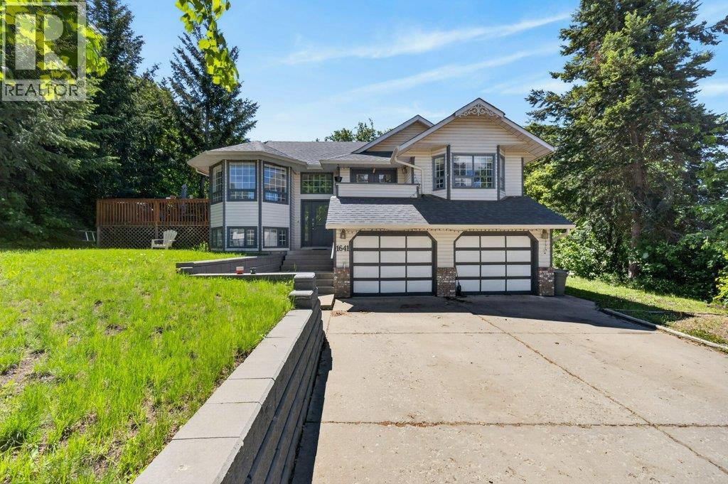  1641 17 Street Southeast, Salmon Arm