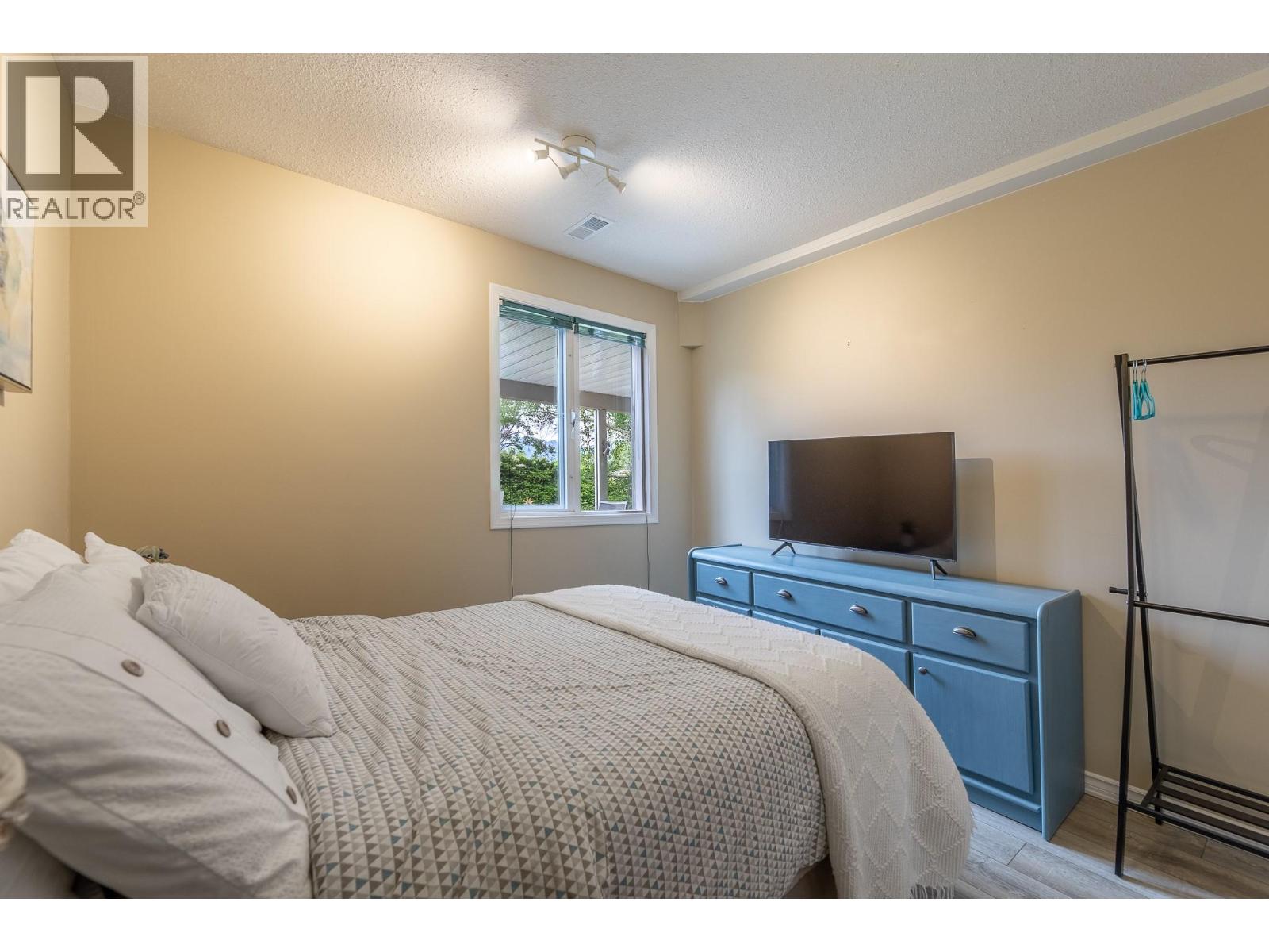 1500 Harding Street, Summerland