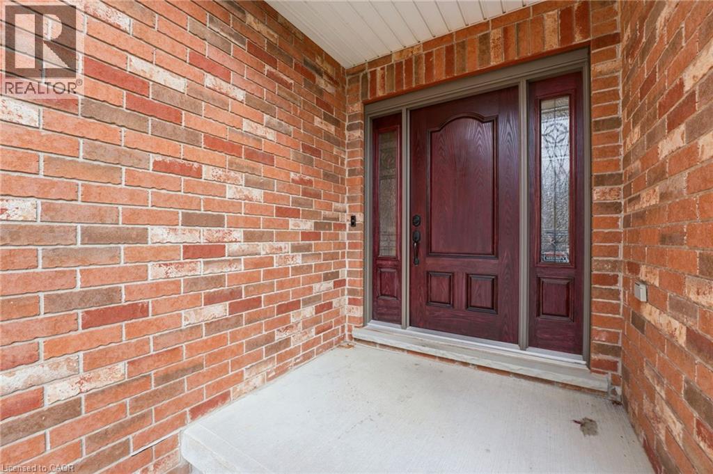 20 COTTONWOOD Crescent - Image 3