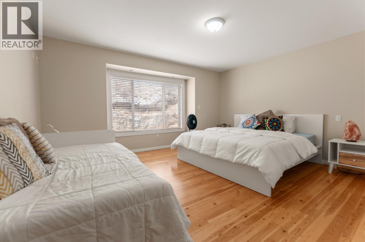  3121 EVERGREEN Drive, Penticton