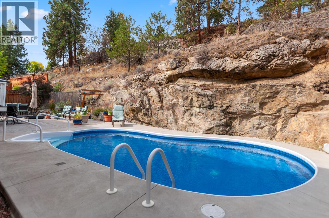  3121 EVERGREEN Drive, Penticton