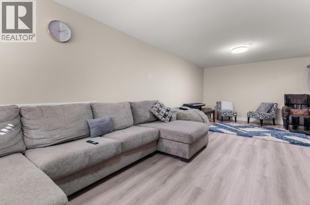  3121 EVERGREEN Drive, Penticton