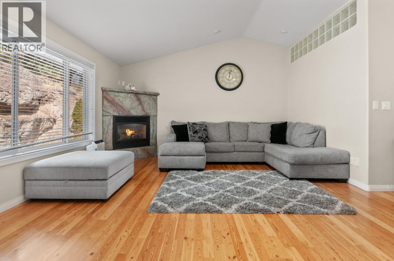 3121 EVERGREEN Drive, Penticton