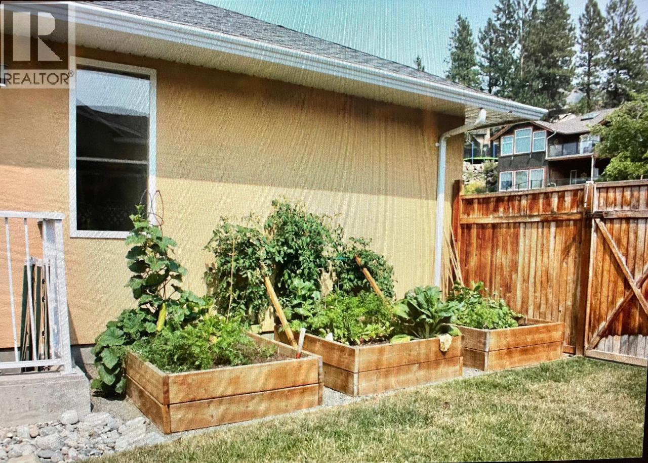  3121 EVERGREEN Drive, Penticton