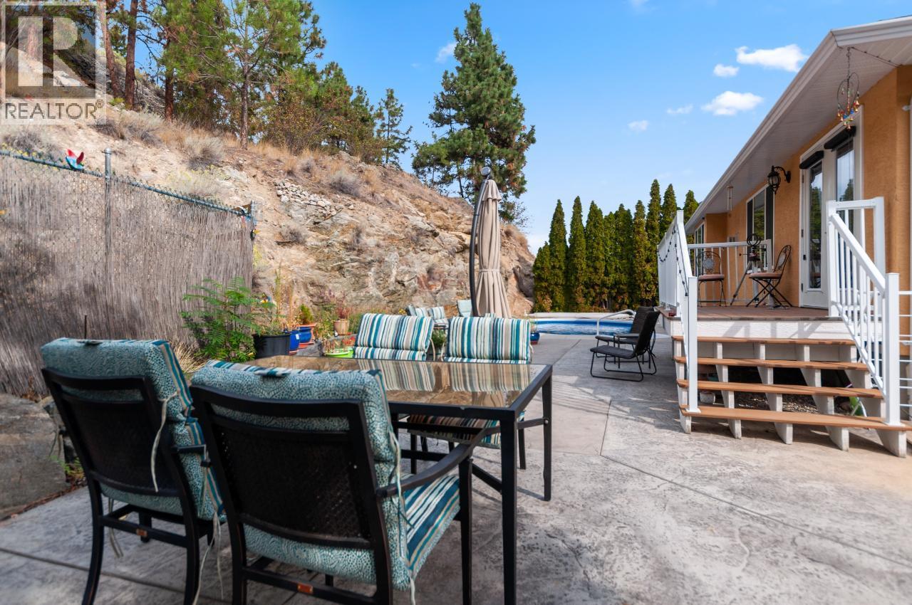  3121 EVERGREEN Drive, Penticton