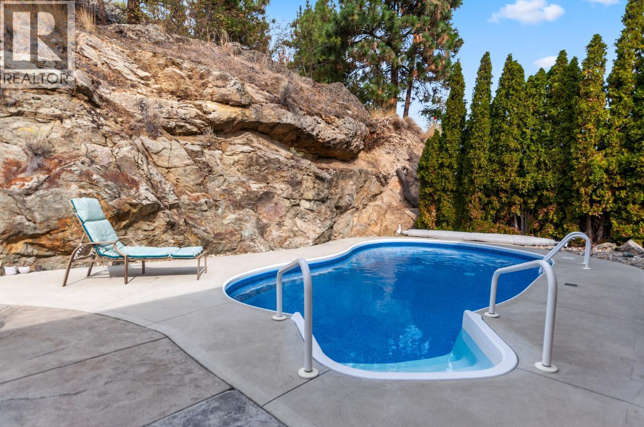  3121 EVERGREEN Drive, Penticton