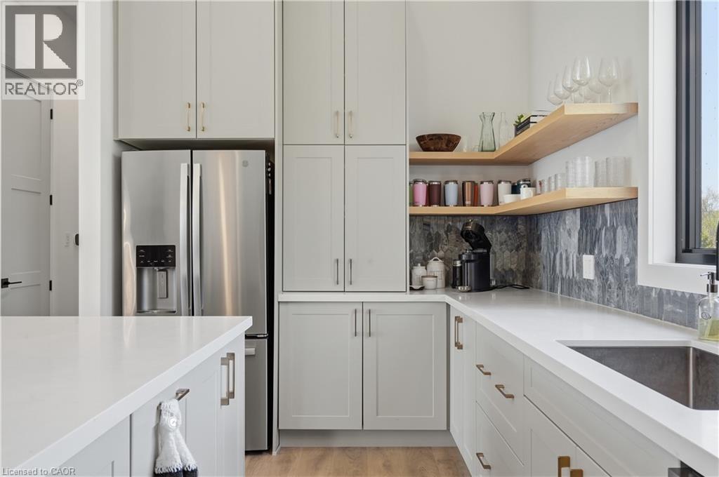 4642 ANDERSON Avenue - 21