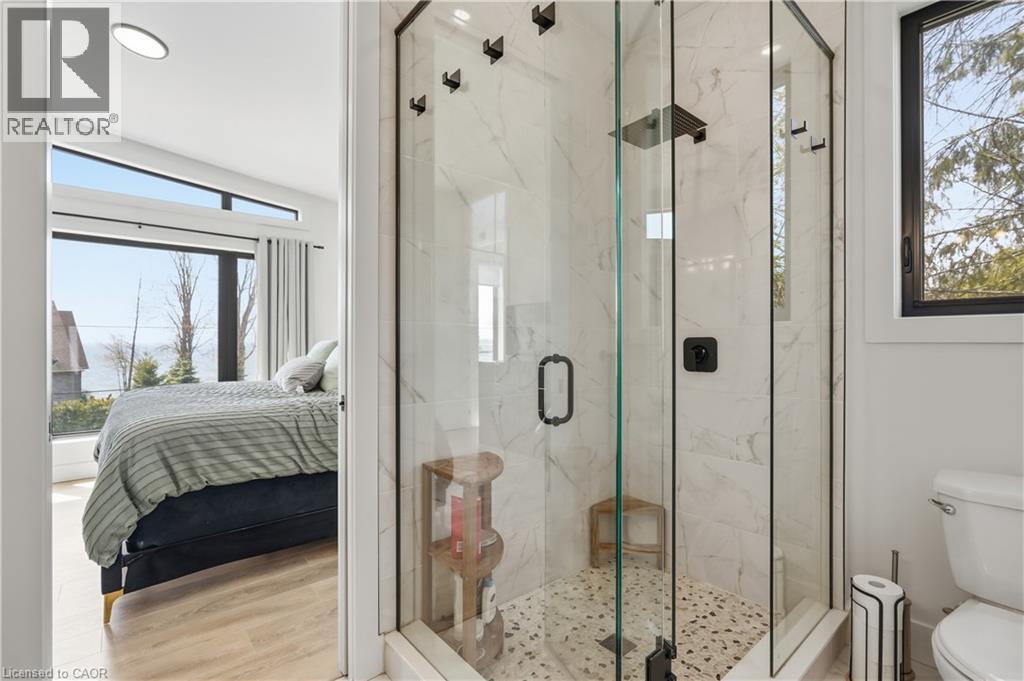 4642 ANDERSON Avenue - 24