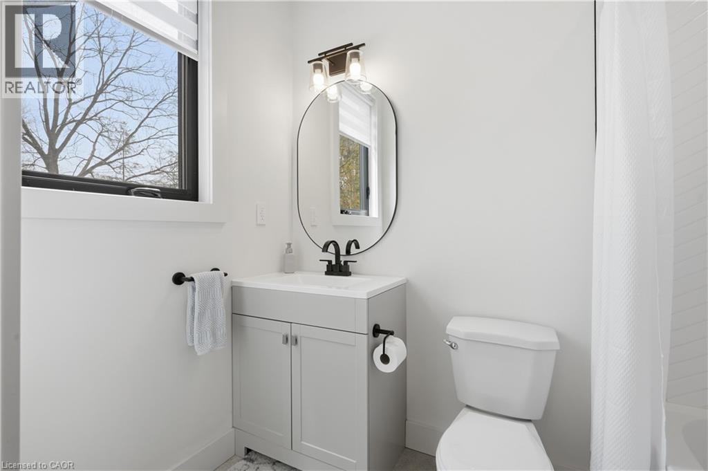 4642 ANDERSON Avenue - 35