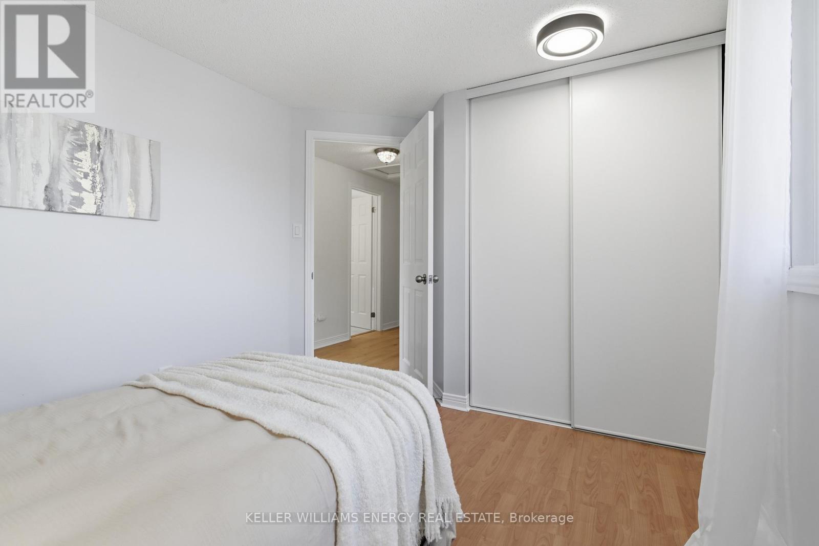 18 ARRAN COURT - 22