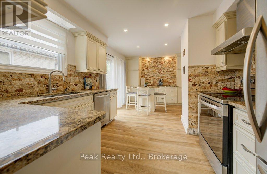 2235 WAYCROSS CRESCENT - 10