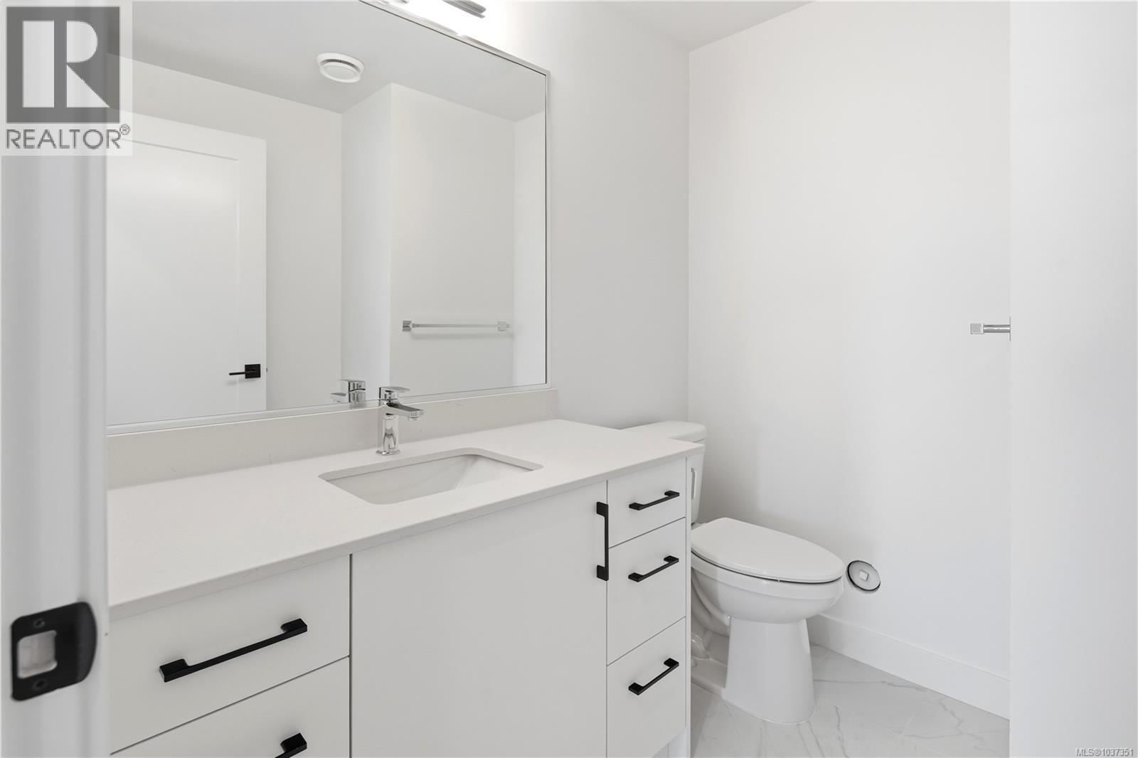 #101 7057 Central Saanich Rd - 11