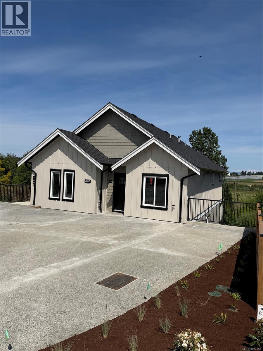 #101 7057 Central Saanich Rd - 16