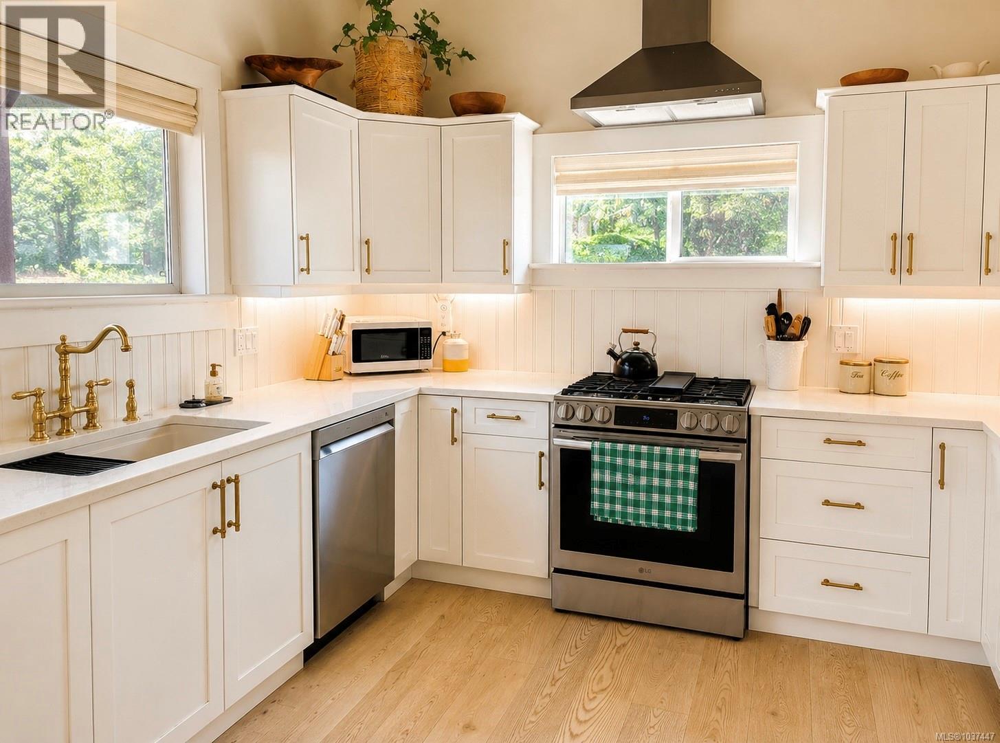 1502 FULFORD-GANGES Rd, Salt Spring