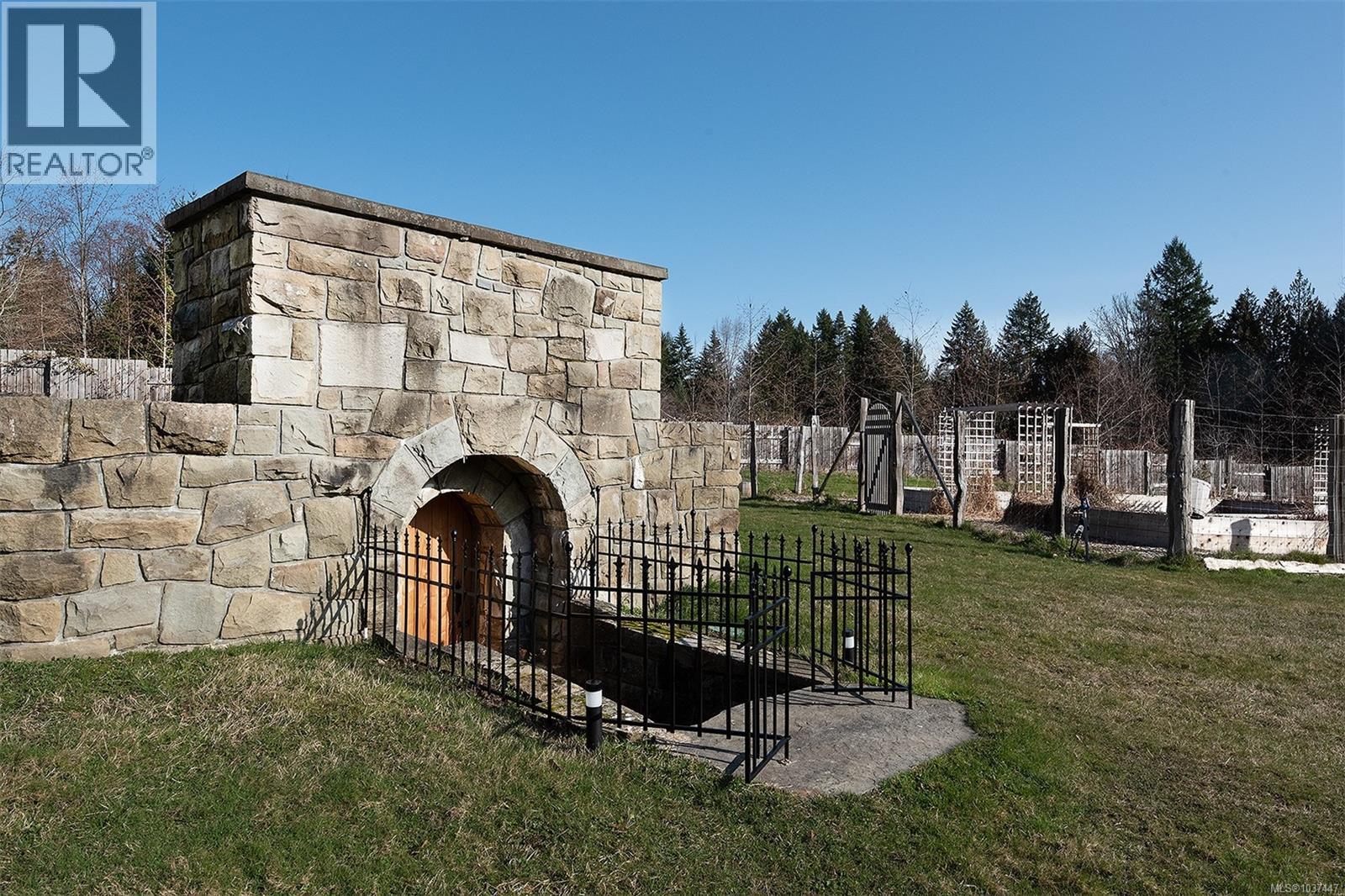 1502 FULFORD-GANGES Rd - 36