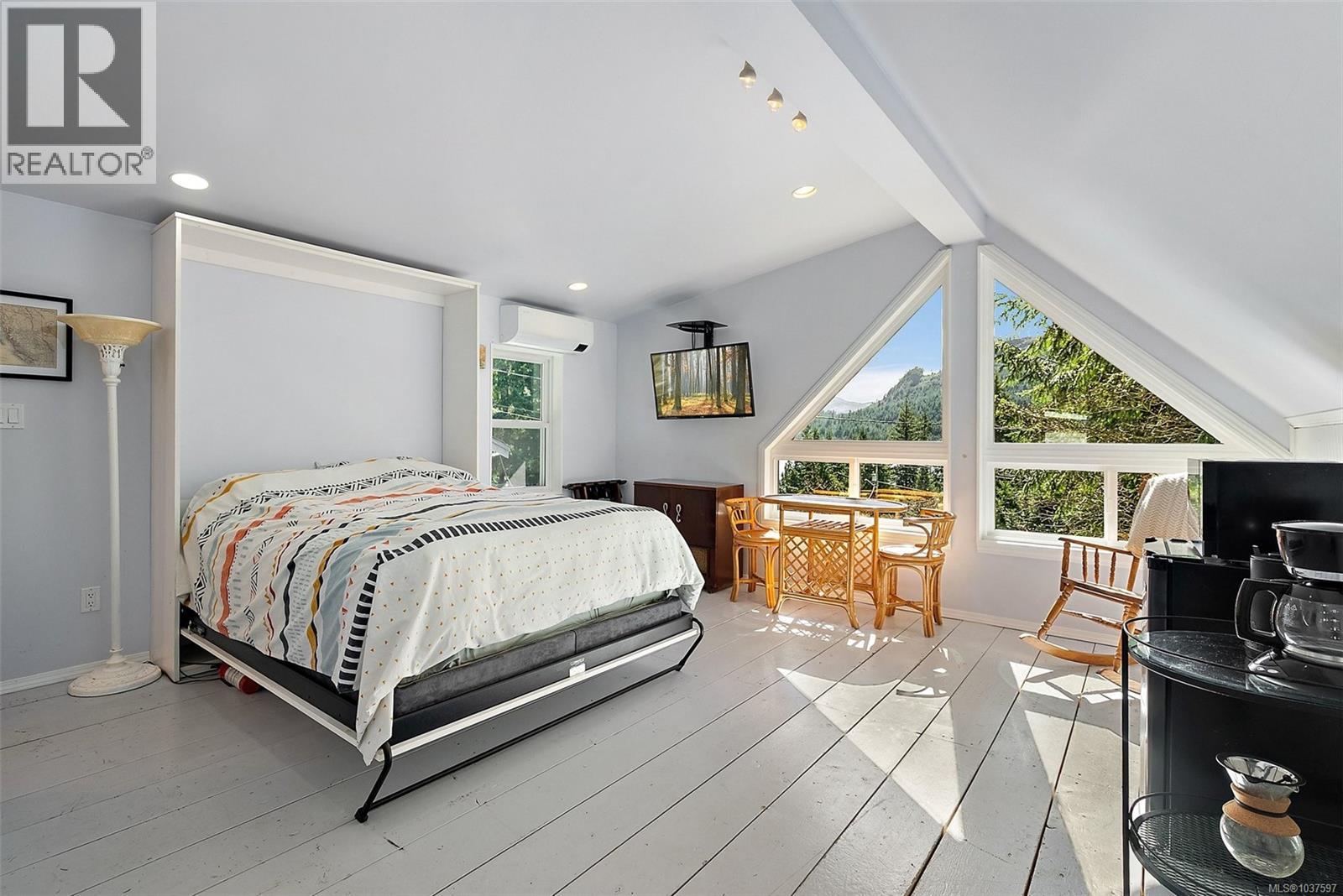 9709 Youbou Rd - 19