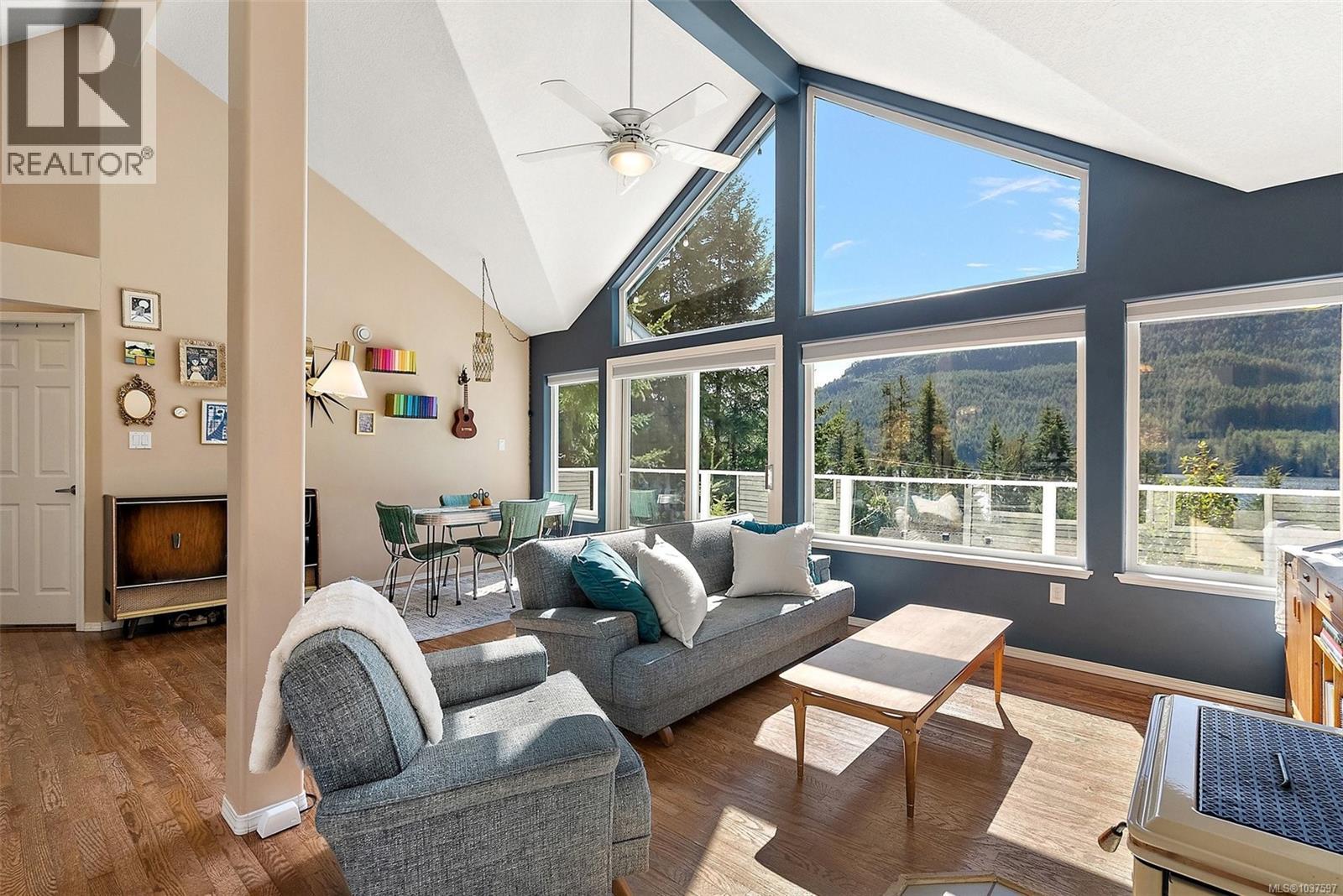 9709 Youbou Rd - 4